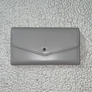 Light gray wallet